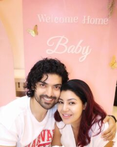 Debina Bonnerjee Instagram - Celebrating our little princess for life ⭐️🙏 #welcomehomebaby 
.
#gurmeetchoudhary #debinabonnerjee #love #gratitude