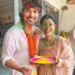 Debina Bonnerjee Instagram - Happy holi ! Our holi with little colours, lots of love and loads of blessings. . . . . . . #happyholi #gurbina #gurmeetchoudhary #debinabonchoudhary