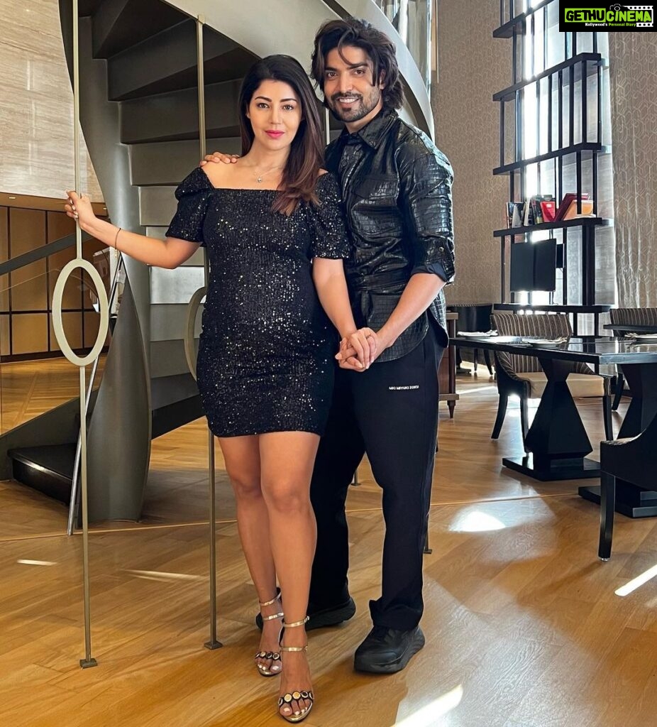 Debina Bonnerjee Instagram - Heard it somewhere that, A real man and a real woman make a team together. They never give up on each-other. This is “Us” with bright smiles and a peaceful state of mind because we know we have been and will always be each-other’s best supporter and cheerleader My heart is full ❣️😇🥰 .
