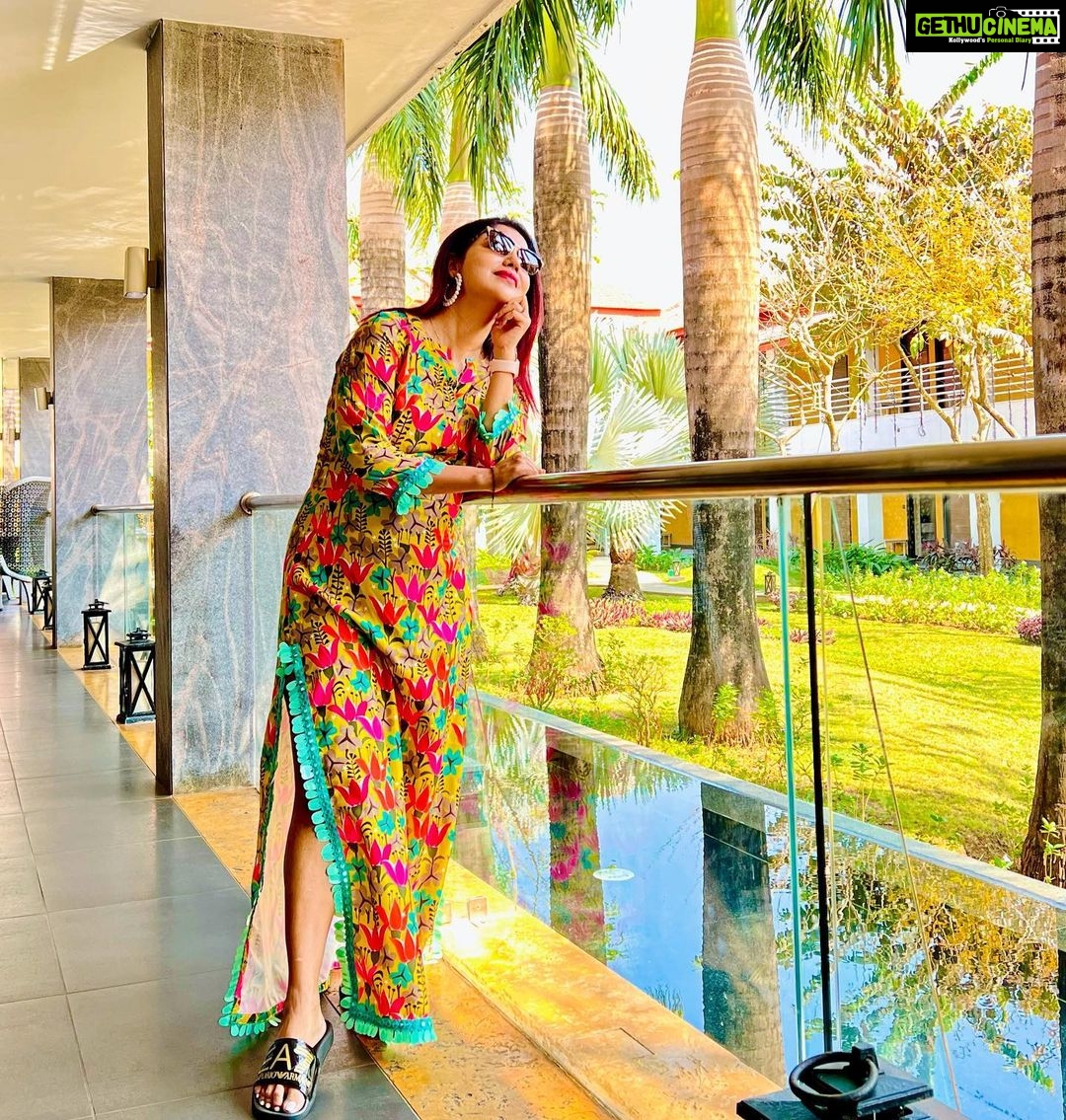 Debina Bonnerjee Instagram - Working in tandem with my surrounding even with my outfit🌻💚 . . Comfy and stylish @bohoraani X @simrankhera5 X @styledbyayushidixit . Location @planethollywoodgoa Travel partner @travelwithjourneylabel . #PlanetHollywoodGoa #TravelWithJourneyLabel #JourneyLabel #YouAreSpecial #ThinkHolidayThinkJourneyLabel Planet Hollywood Beach Resort Goa