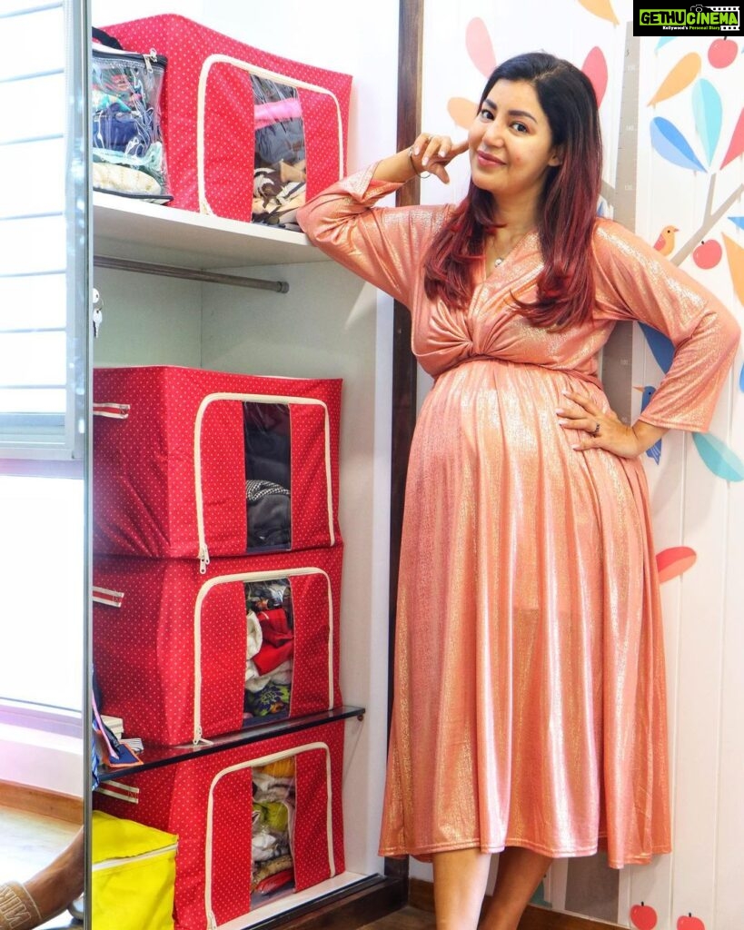 Debina Bonnerjee Instagram - Anybody who knows me knows what an organisation freak I am. And when you team up with somebody who makes your work easier is like the icing on the cake. Can you see the organised cupboard beside me ?..it is because of team @housethat_ 👍🏼 . Wearing @momzjoy @dinky_nirh . #organizer #organizingtips #organizedmom #organizeyourhome #HouseThat #homeorganizing #muji #organizing #organisedlife #ikeahack #organizingtips #workfromhome #deskorganizer #deskorganisation #organisinghacks #clutterfree #messfree #lessismore #colourcordination ##creativethinking #workfromhomelife #clutterfreeliving #ikeahome #anxietysupport #messfree #mess #lessismore #minimalism #minimal #buyless