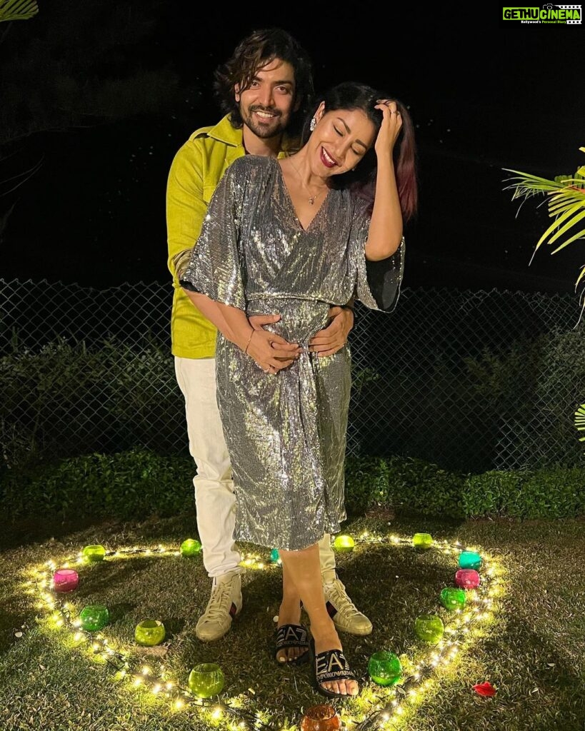 Debina Bonnerjee Instagram - It couldn’t hv been more memorable than this beautiful beautiful trip. It is my birthday but my good wishes are pouring from my heart for my beautiful hardworking wife…. How even in this state she could put this surprise together for me stealing my heart again. , Happy birthday to us to another beautiful year @debinabon . Thank u @planethollywoodgoa for such impeccable hospitality And @travelwithjourneylabel for putting it together 👌 .. Outfit - @dapperanddare.in Stylist - @simrankhera5 @styledbyayushidixit #happyborthdaytome #happybirthday #PlanetHollywoodGoa #TravelWithJourneyLabel #JourneyLabel #YouAreSpecial #ThinkHolidayThinkJourneyLabel Planet Hollywood Beach Resort Goa
