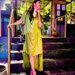 Debina Bonnerjee Instagram - A night full of blessings with all my loved ones. . Wearing stylish and comfy @bohoraani X @officialprachigupta (earrings) X @simrankhera5 X @styledbyayushidixit . Location @ammatabar