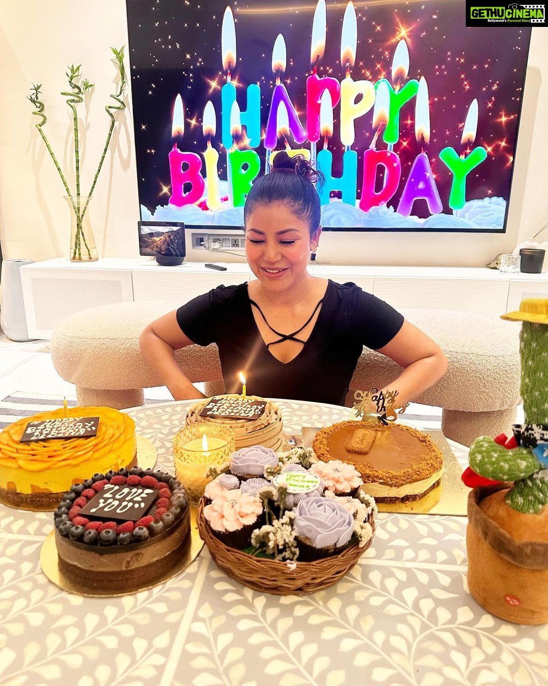 Debina Bonnerjee Instagram - Always grateful #HappyBirthdayToMe 🎈🧁 . . #celebrations #love #together #humblebeginnings ✨ . . . . #debinabonnerjee