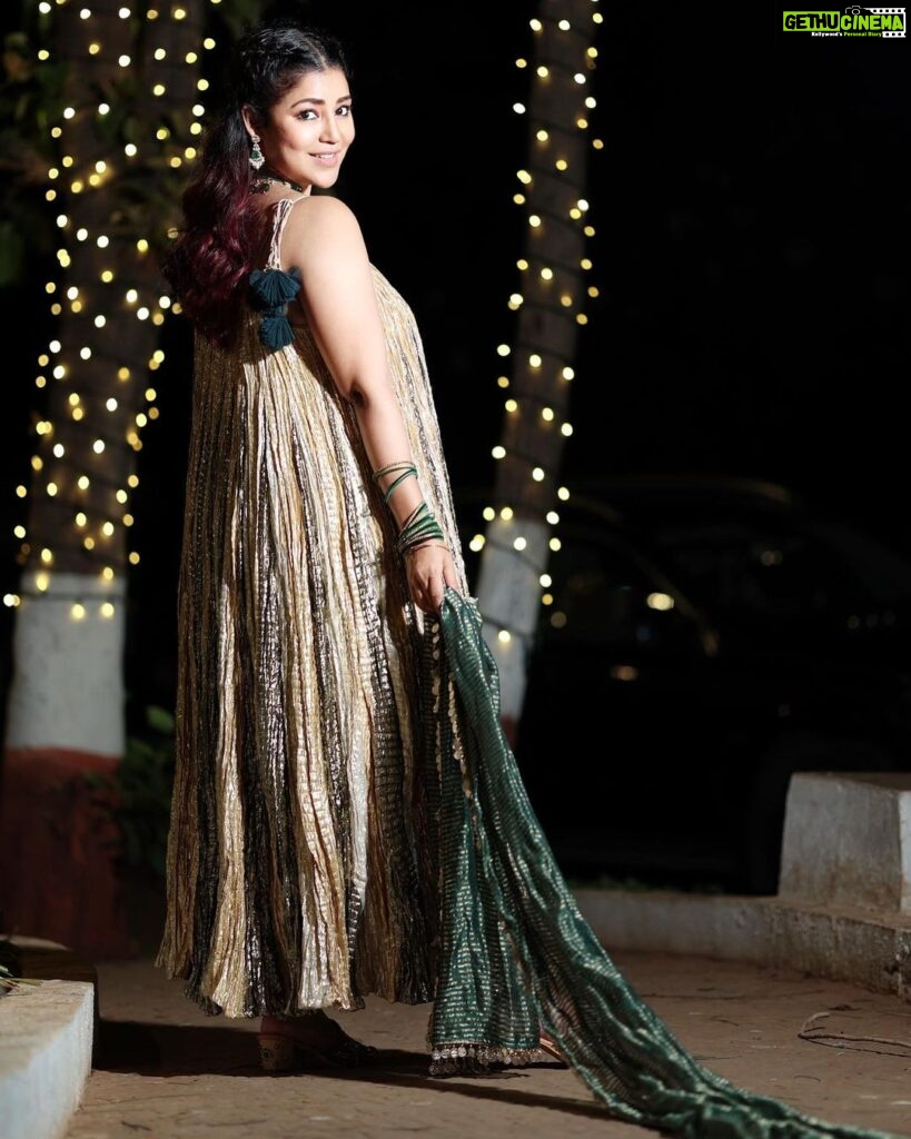 Actress Debina Bonnerjee HD Instagram Photos and Wallpapers April 2023 ...