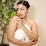 Debina Bonnerjee Instagram – Feeling bold & beautiful while posing in my favourite colour 🤍
Admiring & Accepting all the beautiful changes within me..
This song lyrics suites my current state of mind : “If I was you, I’d wanna be me too.” 😉🥰 #selflove
.
Dress : @ikichic_official 🤍
.
.
#love #bold #confident #debinabonnerjee Ditas Mumbai