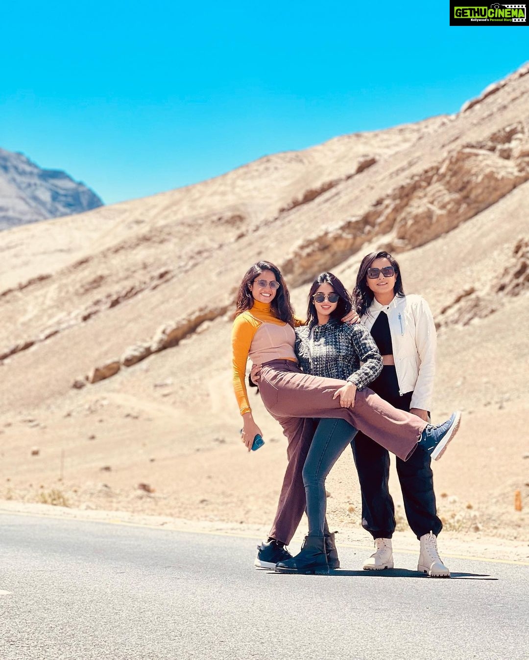 Deepthi Manne Instagram - A golden state of mind✨ Sangam Leh