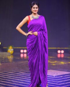Deepthi Manne Instagram - Something which suits every occasion. Designer: @kowshiki_couture 💜 Photographer: @paulino_pictures