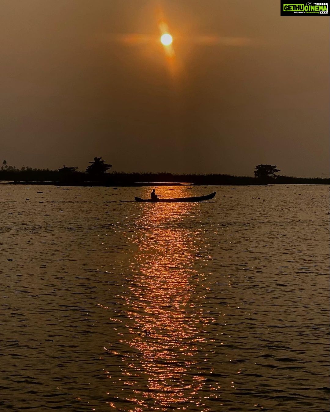 Deepthi Manne Instagram - The sunset glow! #naturebrilliance #juststayandwonder