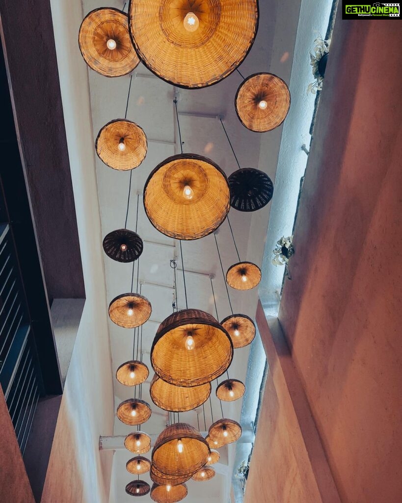 Deepthi Manne Instagram - I’m still obsessed with these lights ✨ #kokumgoa #walllightsdecor #hanginglights #interiordesign #obsession #lights