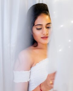 Deepthi Manne Instagram - ✨

Pc: @teamartviewworks