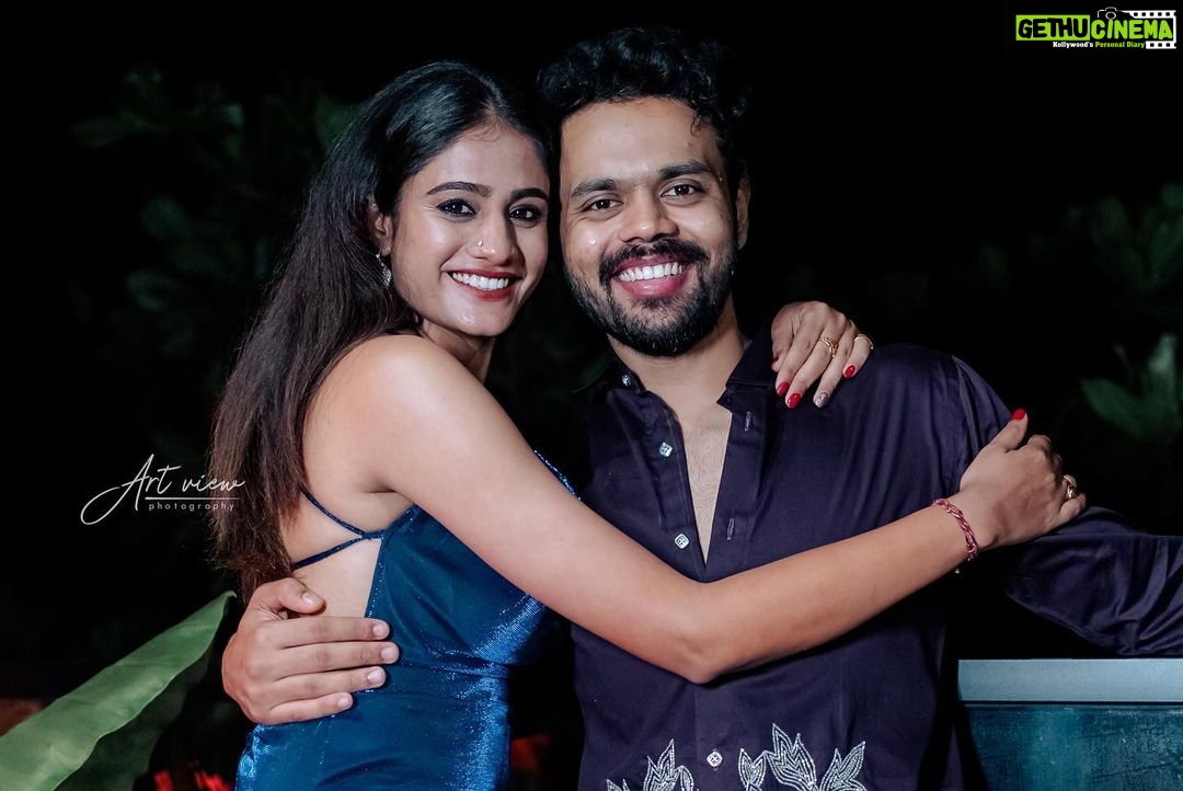 Deepthi Manne Instagram - Definitely a night to remember💥 These are the most important people in my life and they were there for me. You guys took care of all arrangements and made it a very memorable night. I’m forever grateful to have you people in my life. Thank you guys for being my strength and support. Celebration done right with the right people ❤️🧿 Also a huge thank you to my friends and family who were not there but kept the wishes and blessings flowing continuously❤️ 📸: @teamartviewworks 📍: @sucasa.official