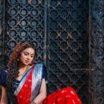 Delna Davis Instagram - Mua @kalaiartistry . Hairstylist @stunning_brides_by_sai . 📸 @single_sparrow_photography . Ornaments @chennai_jazz . Saree @kanmani_fashion_world