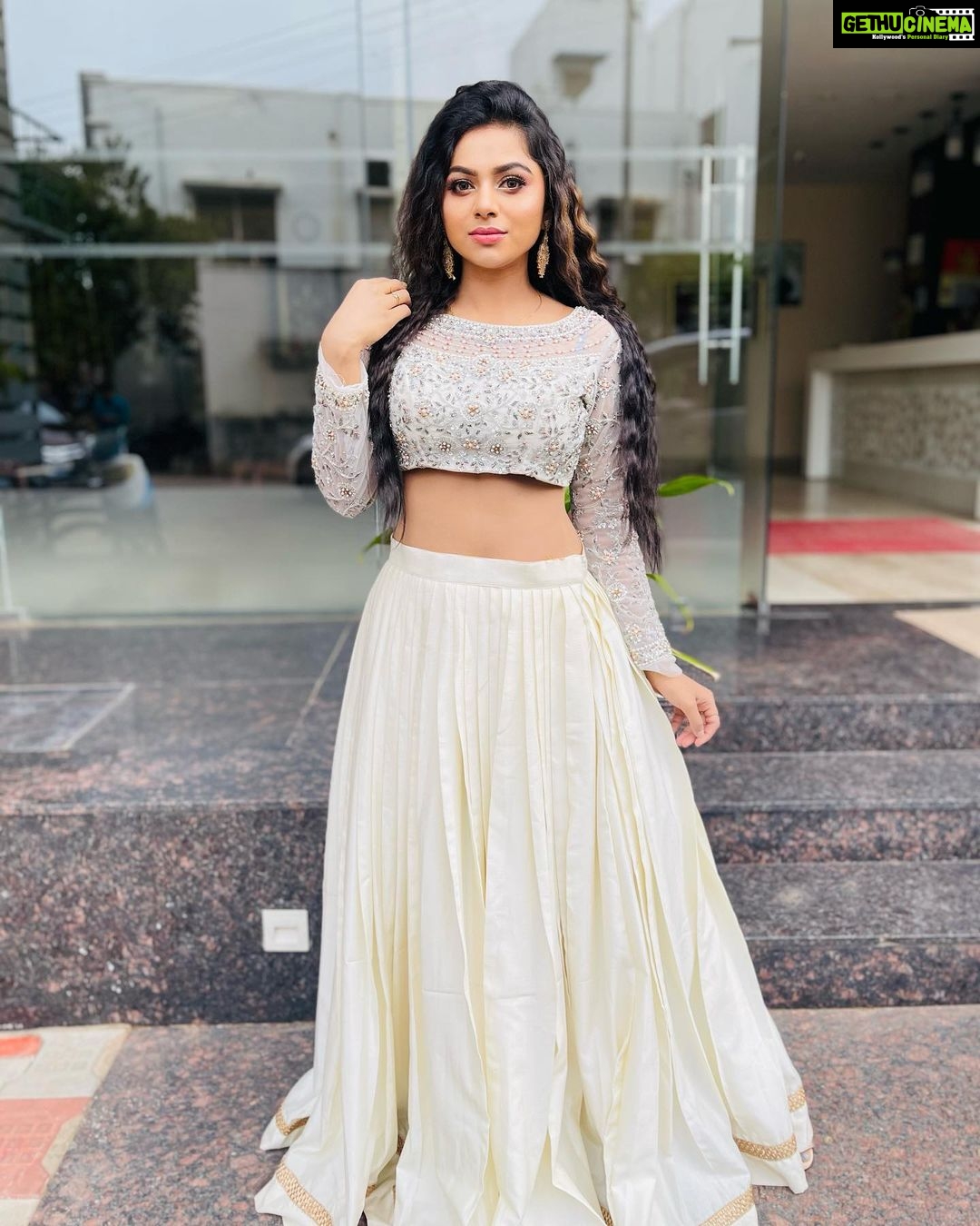 Delna Davis - 30.1K Likes - Most Liked Instagram Photos
