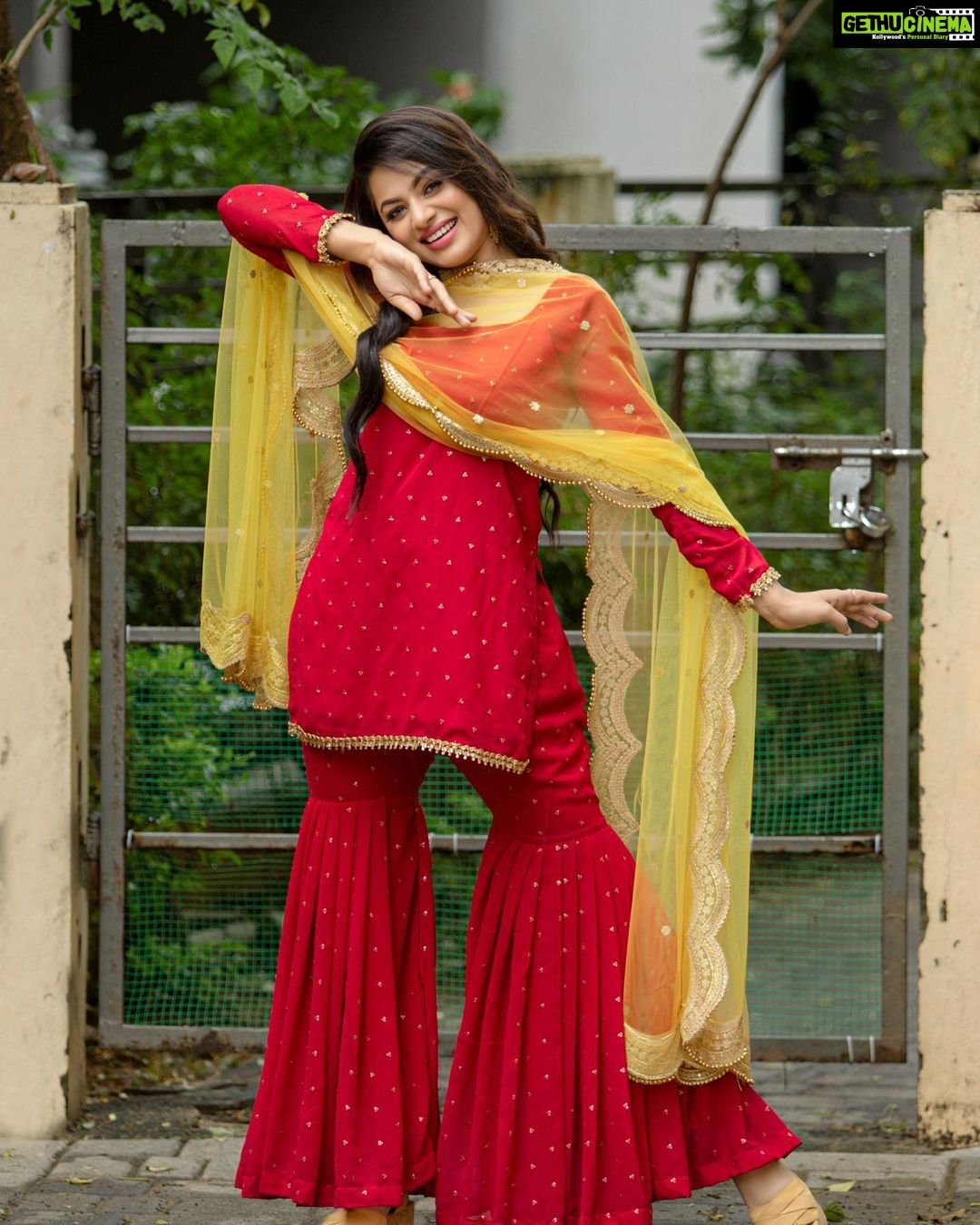 Delna Davis Instagram - Mua @kalaiartistry . 📸 @dhanush__photography . Hairstylist @makeoverby_komz . Outfit @kanmani_fashion_world