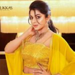 Delna Davis Instagram - Come with me into this world of gorgeous sparkling Diamond Jewellery. Welcome to the big Jos Alukkas showroom in Trivandrum. The highlight of their Diamond collection is undoubtedly the variety in Jewellery design. You can find budget-friendly minimalist Diamond pieces and also luxuriously crafted designer Diamonds. Do check out Jos Alukkas to live your Diamond dreams. #josalukkas #josalukkasonline #diamondjewellery #DiamondFestival #sayitwithdiamonds #Newarrivals #Trends2022 #zairacollections