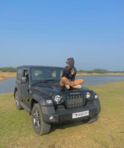 Delna Davis Instagram - No road no problem 😉 

#offroad #thar
