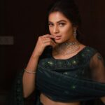 Delna Davis Instagram - @josalukkas . Mua @kalaiartistry . Hairstylist @red_makeover . Outfit @kanmani_fashion_world .