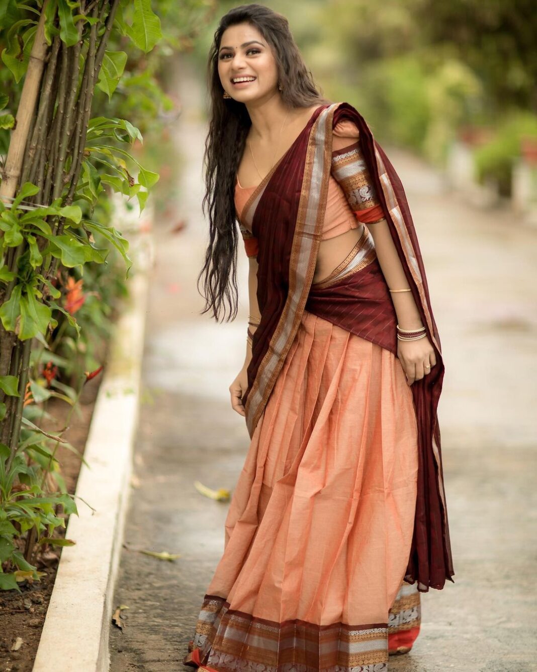Delna Davis Instagram - Shy 🦋 but curious . . Outfit @ivalinmabia . 📸 @camerasenthil . Mua @jeevithamakeupartistry . Shoot organised by @rrajeshananda