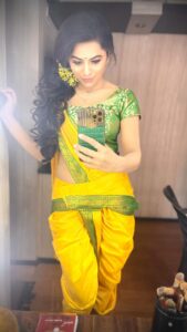 Delna Davis Instagram - Coming Soon @suntv Sun awards part -2 April 24 6:30 pm #skv2022 #sunawards #anbevaa . Mua @kalaiartistry . Hairstylist @red_makeover