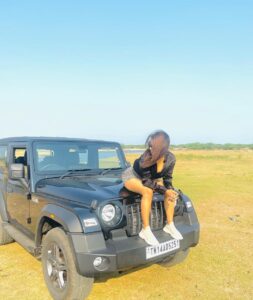 Delna Davis Instagram - No road no problem 😉 

#offroad #thar