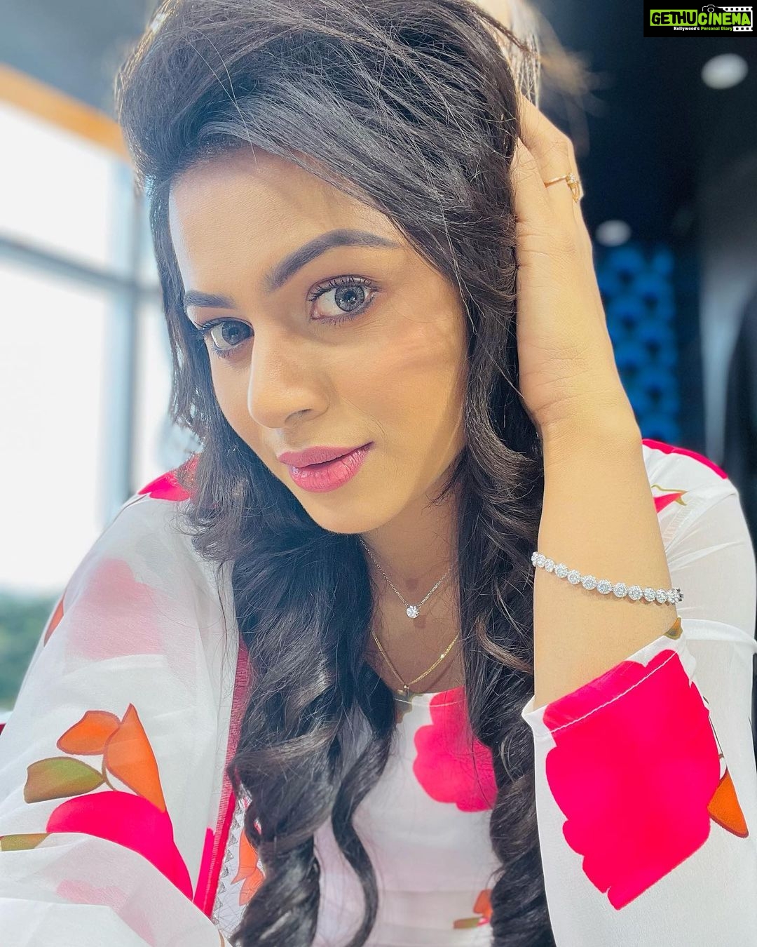 Delna Davis - 28.7K Likes - Most Liked Instagram Photos