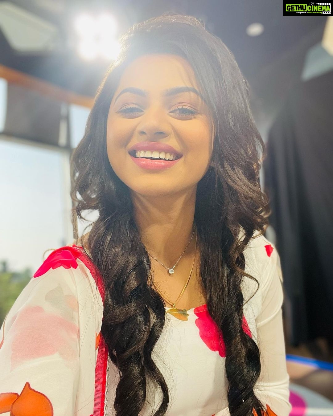 Delna Davis - 28.7K Likes - Most Liked Instagram Photos