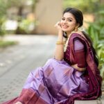 Delna Davis Instagram - Wearing @mahalaxmiadyar . Mua @kalaiartistry . Outfit @ivalinmabia . Hairstylist @akila_hairstylist . 📸 @dhanush__photography #dhavani