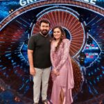 Dhanya Mary Varghese Instagram - Bigg Boss Grand finale memory with Lalettan😍 കുറച്ചു വൈകി ഈ ഫോട്ടോ എന്റെ കയ്യിൽ കിട്ടാൻ 🙂 #mohanlal#dhanyamaryvarghese #biggbosstop5 #biggbossmalayalam #biggboss #biggbossmalayalamseason4 #grandfinale #actors #malayalamcinema #malluactor #realityshow #asianet #endamoleshineindia