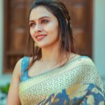 Dhanya Mary Varghese Instagram - Love this pic😍 📸@gladmantisphotography 👗@the.cottonmill MUA @divyas_makeover_ #dhanyamaryvarghese #seethakalyanam #seetha#photomodel # #actress #malayalam #dancer #model #bigboss #biggbossmalayalamseason4 #biggbosstop5 #biggbossmalayalam #sareelovers #sareefashion #sareeboutique #sareeblouse