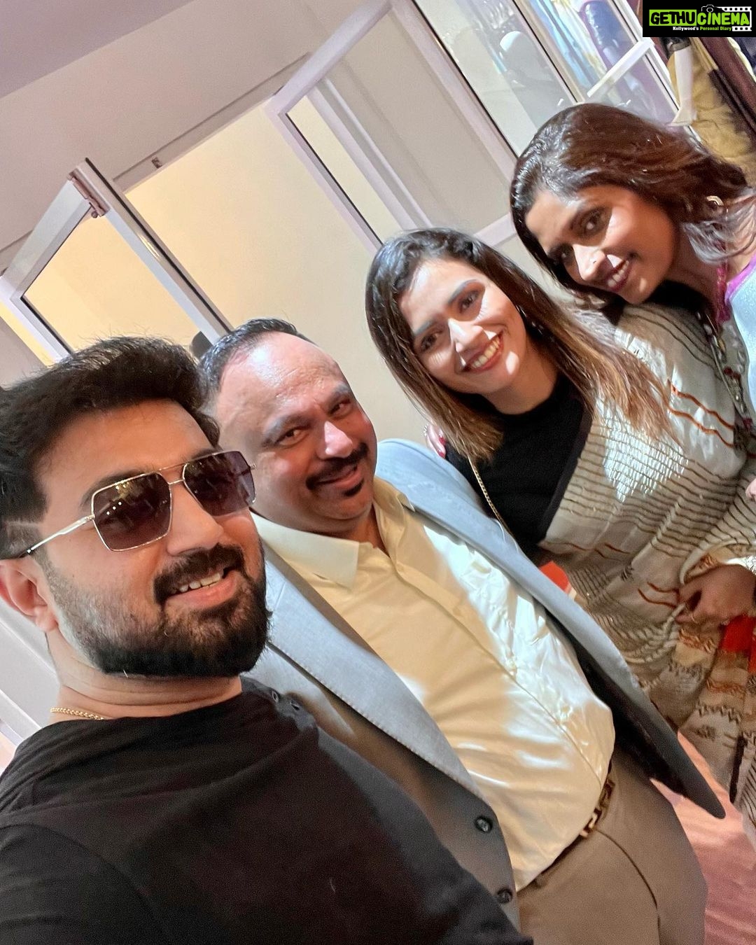 Dhanya Mary Varghese - 8.9K Likes - That was a great moment. @jasofashions Inauguration. Was so happy to be part of the new venture, an initiative by our dear @jaz_oo chechi and Shibuchayan. Met that team after a long time.
#newbotique #cochin #likeafamily #johnjacob #dhanyamaryvarghese #actors #inauguration #jasofashions