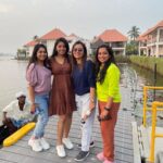 Dhanya Mary Varghese Instagram – Sometimes we need a break… 😜

@paloma_backwater

#dhanyamaryvarghese #life #friends #friendship #resort #backwaters #backwatersofkerala #resorts #palomabackwaterresort #actorslife #biggboss