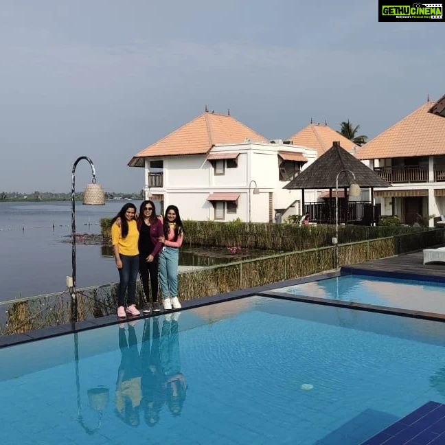 Dhanya Mary Varghese - 7.8K Likes - Sometimes we need a break... 😜
@paloma_backwater
#dhanyamaryvarghese #life #friends #friendship #resort #backwaters #backwatersofkerala #resorts #palomabackwaterresort #actorslife #biggboss