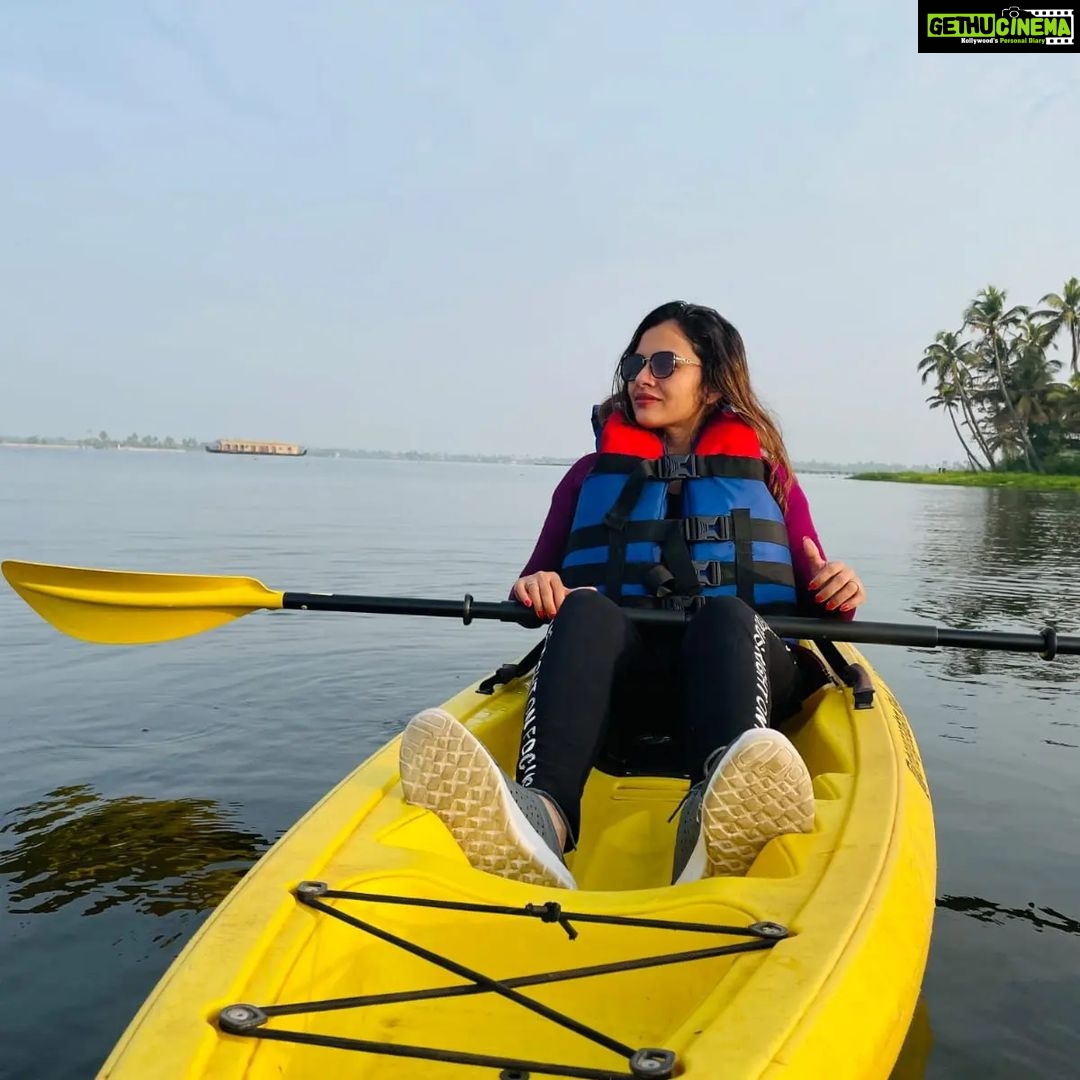 Dhanya Mary Varghese - 7.8K Likes - Sometimes we need a break... 😜
@paloma_backwater
#dhanyamaryvarghese #life #friends #friendship #resort #backwaters #backwatersofkerala #resorts #palomabackwaterresort #actorslife #biggboss