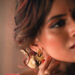 Dhanya Mary Varghese Instagram - Brightening up your sunday with this gorgeous earrings, necklace and bangle worn with such grace by our dearest @dhanya_maryvarghese We have some amazing surprises coming your way this week! Stay tuned. . . . . . #alapattfashionjewellerytvm #dhanyamaryvarghese #dhanya #goldanddiamonds #bangleoftheday #earrings #onam2022 #shootdiaries #modelphotography #modelshoot #fromthearchives #throwback