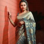 Dhanya Mary Varghese Instagram - Few more clicks😊 👗 @the.cottonmill MUA @divyas_makeover_ 📸@gladmantisphotography ##dhanyamaryvarghese #saree #sareefashion ##sareedraping #sareelove #elegance #banarasisaree #banarasi #makeupartist #actor #mallu #seetha#seethakalyanam #biggboss #biggboss4 #biggbosstop5 #biggbossmalayalam #model ##photooftheday #photography #wedding #weddingphotography
