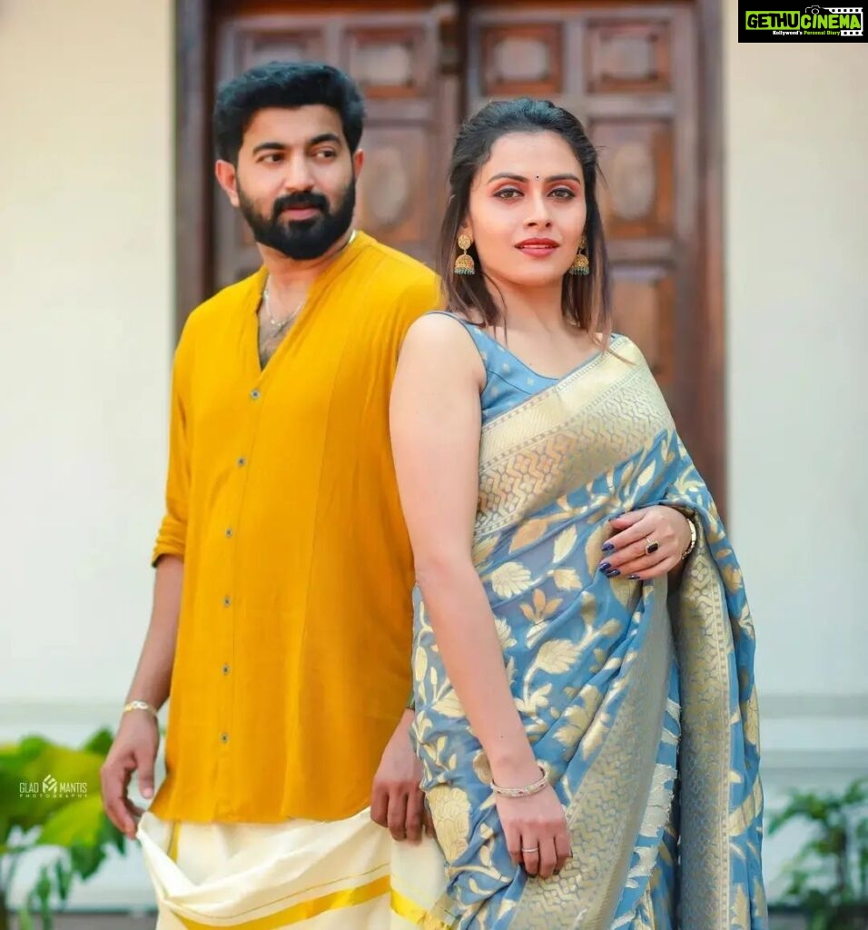 Dhanya Mary Varghese Instagram - Few more pics by @gladmantisphotography 😍😍 MUA and Styling (Dhanya) : @divyas_makeover_ 👗(Dhanya) : @the.cottonmill #johnjacob #dhanyamaryvarghese #lifewithjod #actorscouple #Asianet #latestphotoshoot #behappyalways