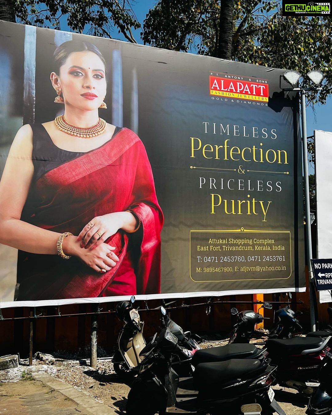 Dhanya Mary Varghese Instagram - 2022 was an amazing year for me in so many aspects. Bigg Boss happened, and thanks to those 100 days, the recognition and love I am receiving from Malayalees around the world is priceless. 2023 started with this amazing suprise! It has been a while since I have seen myself in a hoarding advertisement, and that too for a renowned jewellery brand like @alapattfashionjewellerytvm. What started out as a brand shoot has become an important part of my career! I really want to thank @thushara.kambil for taking this amazing photo of mine. Special thanks to @muralikrishna_prasad @klientasbranding for making the shoot a possibility. I hope I have brought justice to the amazing jewellery collections at P. T Antony and Sons Alapatt Fashion Jewellery. Here's to more such amazing surprises in 2023!! #alapattfashionjewellerytvm #outdooradvertisement #hoardings #advertisement #creativeagency #outdooradvertising #ooh #targetaudience #oohadvertising #hoardings #streetphotography #streetstyle #trivandrum #thampanoorrailwaystation #trivandrumsfinest #actorlife #model #modelling #modeling