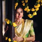 Dhanya Mary Varghese Instagram – ഏവർകും തിരുവോണം ദിന ആശംസകൾ നേരുന്നു .. Happy Onam to one and all ❤️
.
.
.
.
.
#alapattfashionjewellerytrivandrum #alapattfashionjewellery #dhanyamaryvarghese #onam2022 #onamcollection #offer #happyonam #onamwishes #wishingyou #happeningonam
