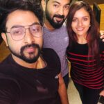 Dhanya Mary Varghese Instagram - So we met after many days 😁❤️ @johnbeinglittlejohn @dhanya_maryvarghese it was all last night #dinnerparty BLND