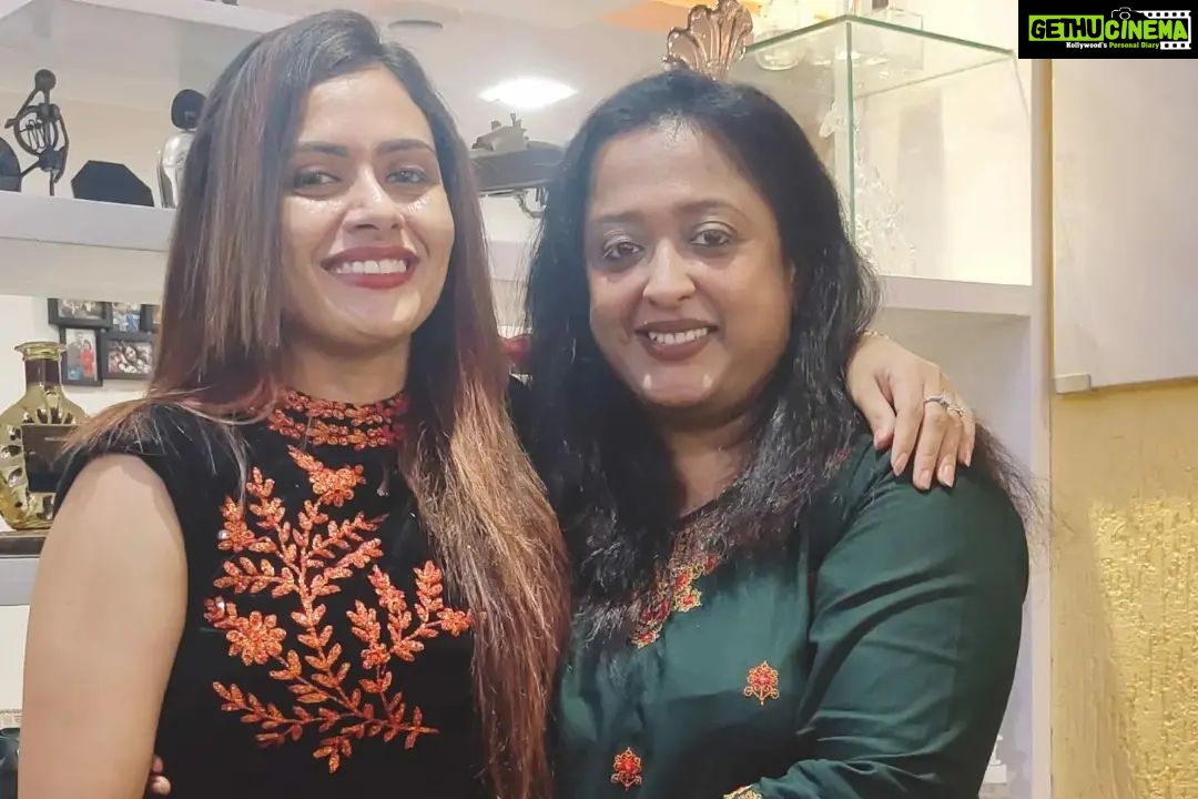 Dhanya Mary Varghese - 7.7K Likes - Birthday Pics.
#dhanyamaryvarghese #happybirthday #birthdaysurprise #johnjacob #lifewithjod #blesslee #biggbossmalayalamseason4