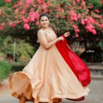 Dhanya Mary Varghese Instagram – 💛💛💛❤

MUA : @divyas_makeover_
DOP :  @jeevas_gladmantis
  @_raylightsphotography_
👗 :  @thanzscouture

#dhanyamaryvarghese #actress #model #dancer #salwarsuits #elegant #malayalammovies  #malayalamserial #biggboss #biggbossmalayalamseason4 #photography #photooftheday #photoshoot#vishu #festival
