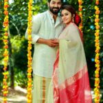 Dhanya Mary Varghese Instagram - Giving, sharing, loving and celebrating together - that’s the essence of Onam. May this year’s Onam celebration bring more fun to you and your friends and family. Costumes : @byhand.in MUA Hair and Styling: @divyas_makeover_ DOP: @jeevas_gladmantis @_raylightsphotography_ Ornaments: @dheeksha.jewels #dhanyamaryvarghese#johnjacob #lifewithjod #byhand #onamwear #onamcelebration #malayalamcinema #daya #seetha #deepak #indianwear#ethinicwear #byhandclothing #ethicalfashion #byhandkochi #cottonfabric #malayalamactress #malayalamactor #maheshwarisilk