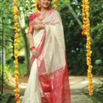Dhanya Mary Varghese Instagram - Wish you all a euphoric, prosperous, colorful, healthy, wealthy and fun-filled Onam! Let this season brings you all lot of good luck, peace of mind, happiness and all that you wish! Costumes : @byhand.in MUA Hair and Styling: @divyas_makeover_ DOP: @jeevas_gladmantis @_raylightsphotography_ Ornaments: @dheeksha.jewels #dhanyamaryvarghese#johnjacob #lifewithjod #byhand #onamwear #onamcelebration #malayalamcinema #daya #seetha #deepak #indianwear#ethinicwear #byhandclothing #ethicalfashion #byhandkochi #cottonfabric #malayalamactress #malayalamactor #maheshwarisilk#biggbossmalayalam #biggbosstop5