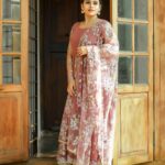 Dhanya Mary Varghese Instagram – Elegance of Salwar👗🩷

MUA : @divyas_makeover_
DOP :  @jeevas_gladmantis
  @_raylightsphotography_
👗 :  @thanzscouture

#dhanyamaryvarghese #actress #model #dancer #salwarsuits #elegant #malayalammovies  #malayalamserial #biggboss #biggbossmalayalamseason4 #photography #photooftheday #photoshoot