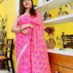 Dhanya Mary Varghese Instagram – Few more clicks.. 

👗 @thanzscouture 

#dhanyamaryvarghese #actress #biggboss #asianet #malayalammovies #pinksaree #saree #sareelovers