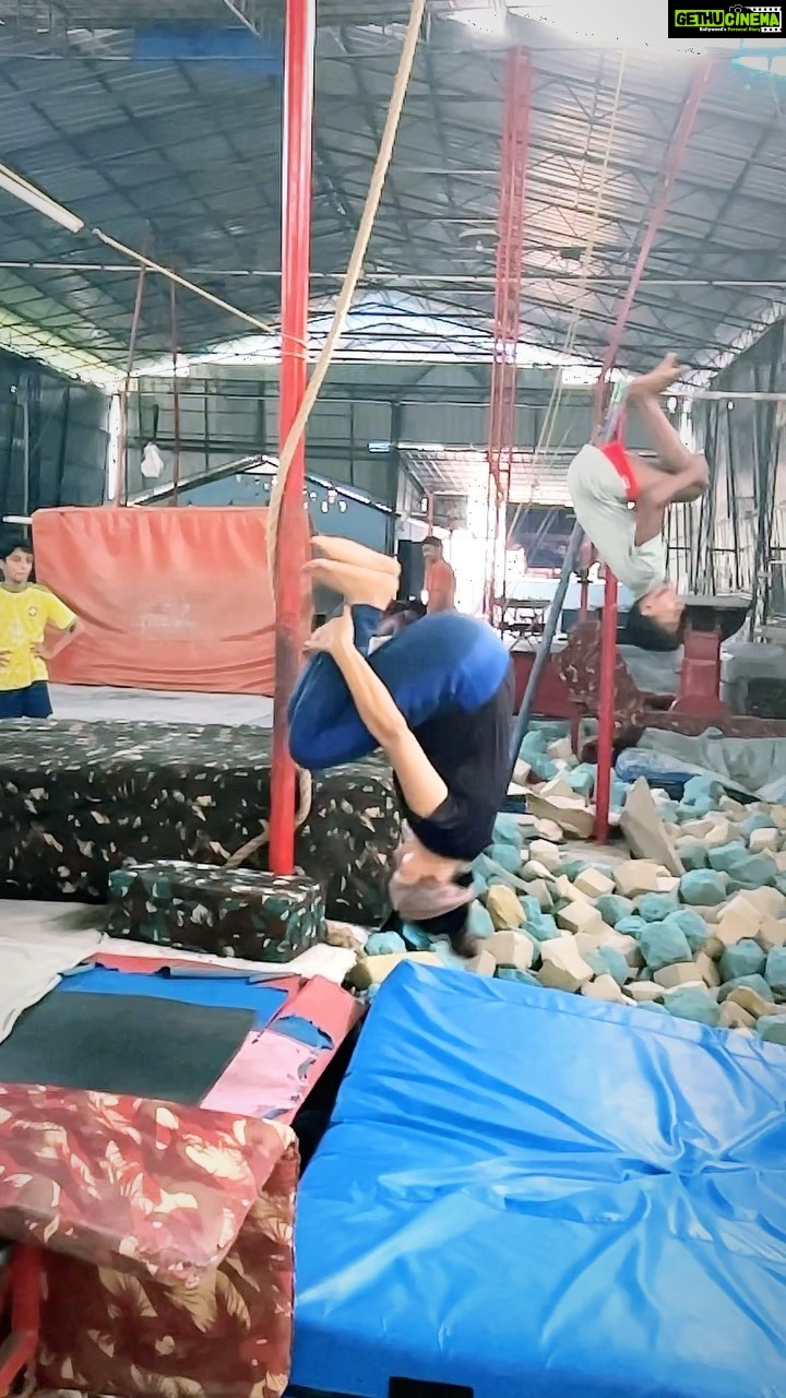 Dhanya Mary Varghese Instagram - Fitness is not about being better than someone else. It’s about being better than you used to be. #dhanyamaryvarghese #actress #malayalammovies #malayalamserials #asianet #workout #fitness #calistenics #gymnastics #sommersault #djsportsclub
