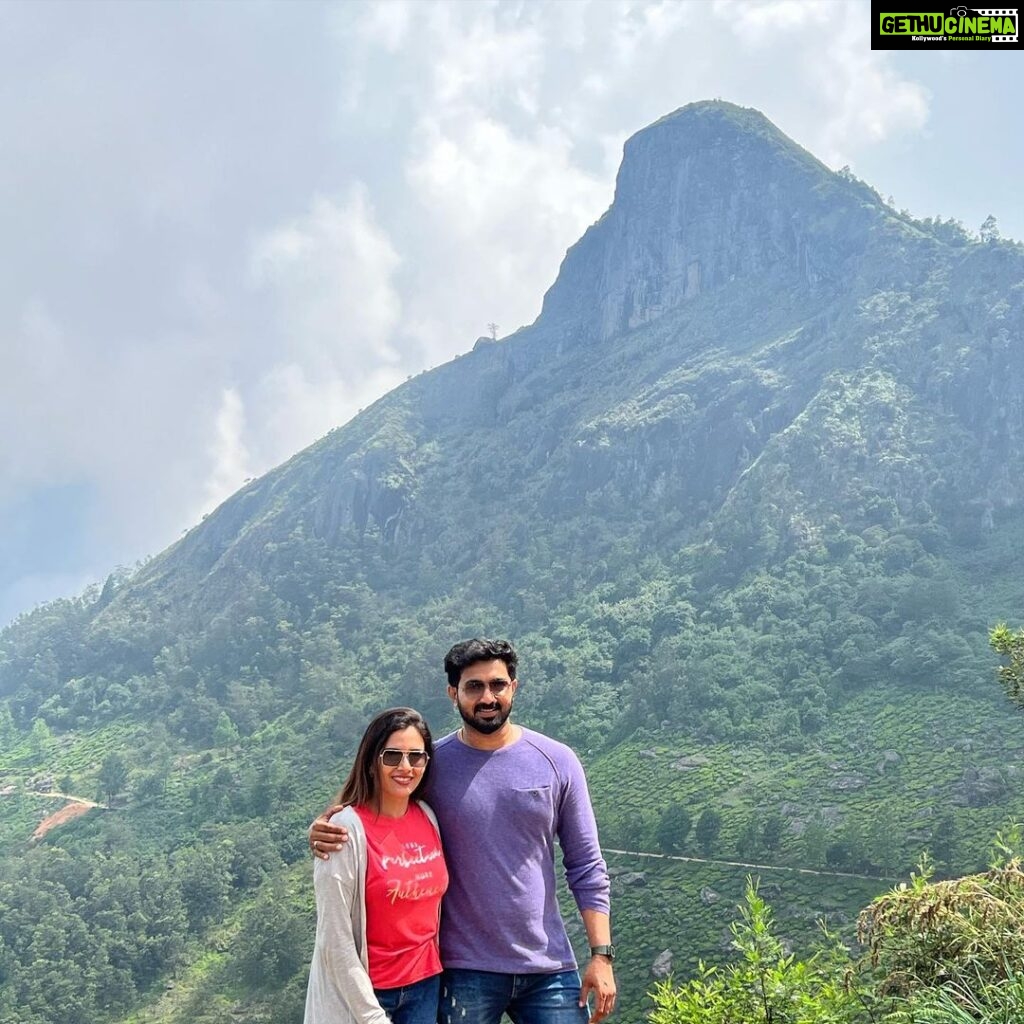 Dhanya Mary Varghese Instagram - Live your life to the fullest..❤❤ #johnjacob #dhanyamaryvarghese #actors #actorscouple #lifewithjod #asianet #malayalammovies