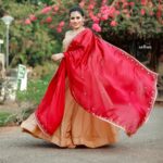 Dhanya Mary Varghese Instagram – 💛💛💛❤

MUA : @divyas_makeover_
DOP :  @jeevas_gladmantis
  @_raylightsphotography_
👗 :  @thanzscouture

#dhanyamaryvarghese #actress #model #dancer #salwarsuits #elegant #malayalammovies  #malayalamserial #biggboss #biggbossmalayalamseason4 #photography #photooftheday #photoshoot#vishu #festival