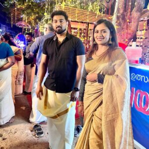 Dhanya Mary Varghese Instagram - Attukal Pongala special clicks..

📸 @annabae_stories 

#johnjacob #dhanyamaryvarghese #actors #lifewithjod #malayalammovies #malayalamserials #attukalpongala2023 #asianet
